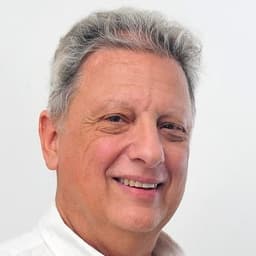 Foto do professor Marcelo Schneck de Paula Pessoa