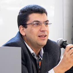 Foto do professor Daniel de Oliveira Mota